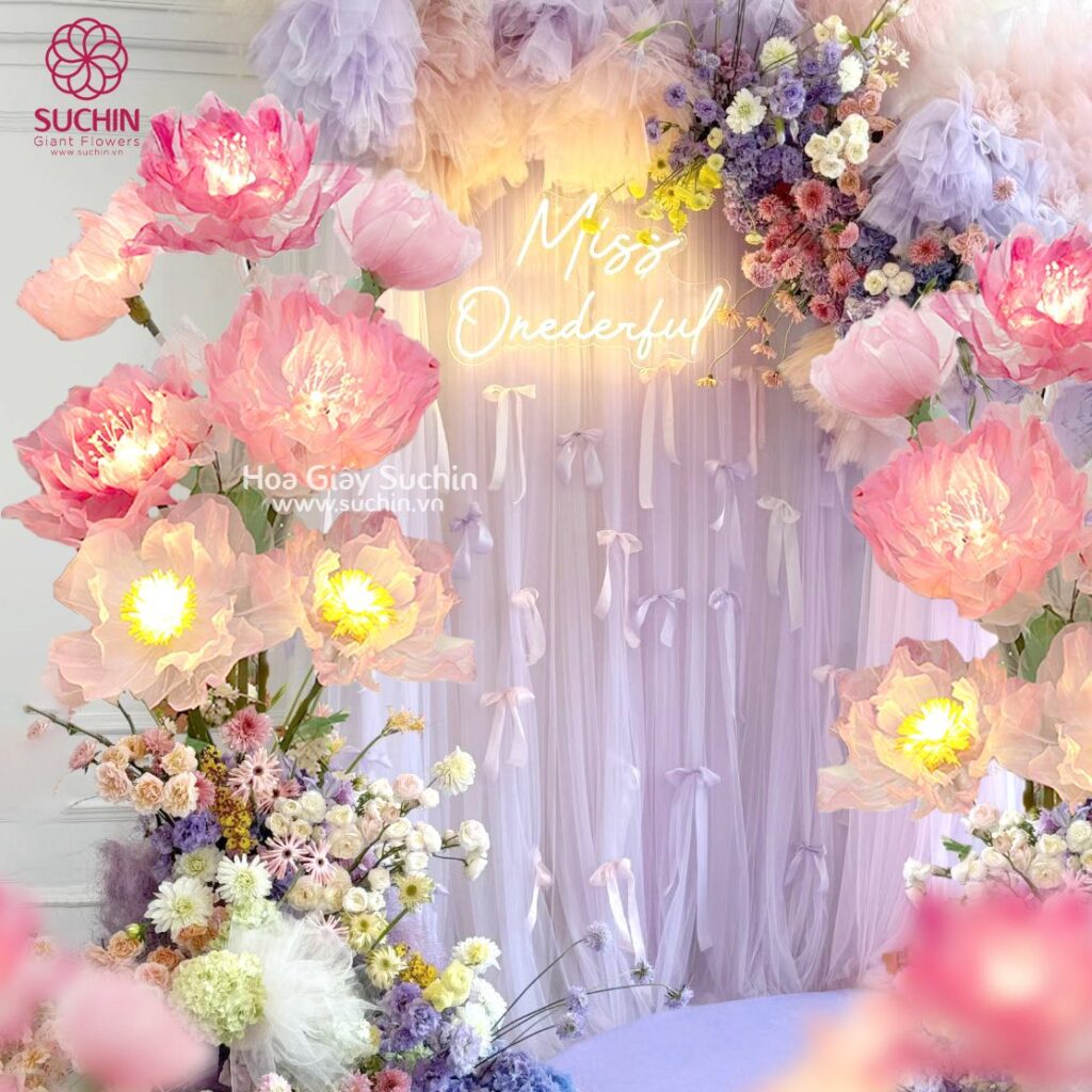 hoa khổng lồ là gì