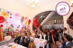 backdrop đám cưới hoa giấy suchin
