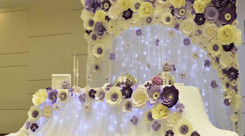 Địa chỉ bán hoa giấy làm backdrop chất lượng hiện nay