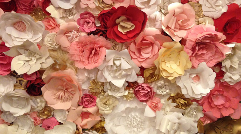 Bí quyết chọn backdrop hoa giấy đám cưới chất lượng tại Hà Nội