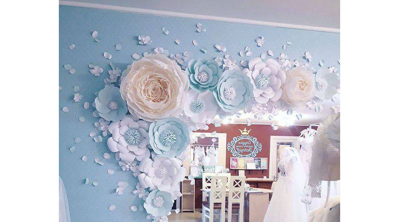 Tự làm hoa giấy trang trí phông cưới Hà Nội