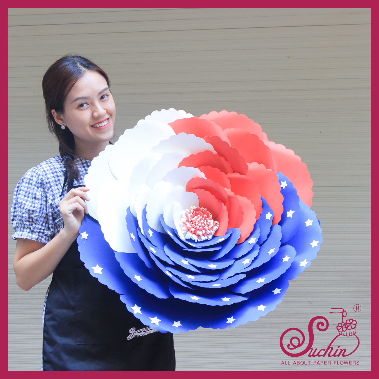 Hoa giấy quốc kỳ Mỹ khổng lồ
