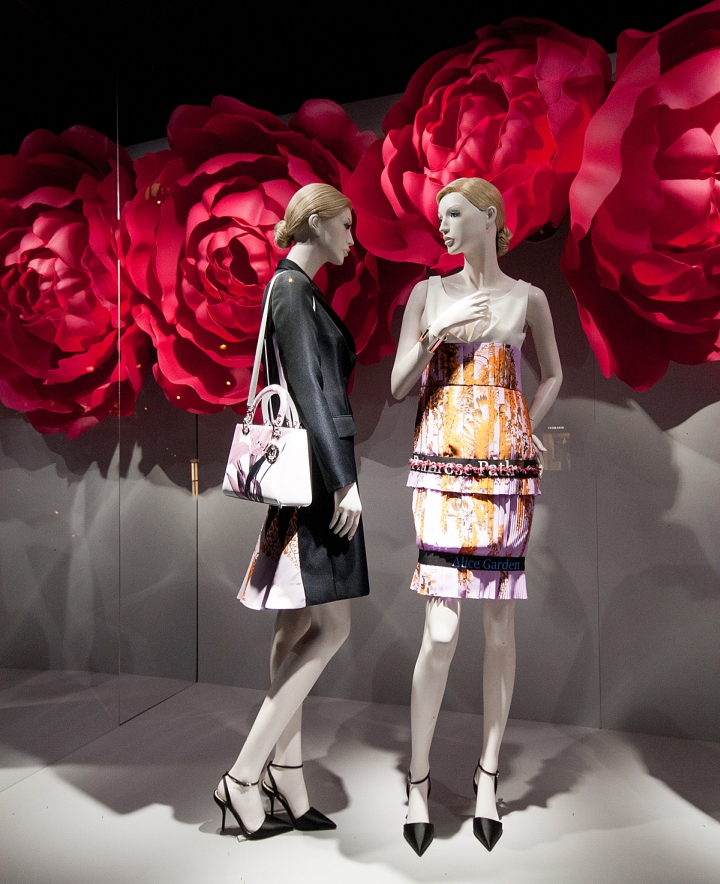 DIOR Window Display – Sang chảnh vượt thời gian