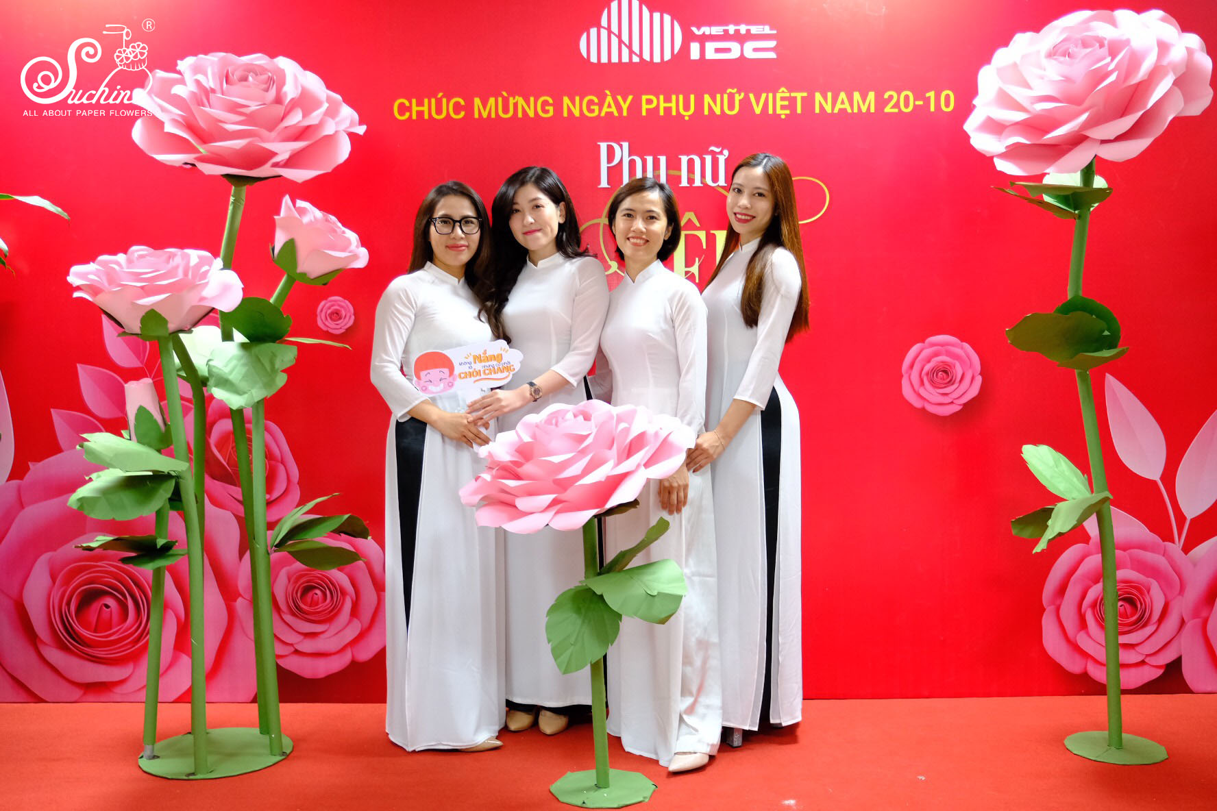 CỤM HOA TIỂU CẢNH TRANG TRÍ 20/10 VIETTEL IDC