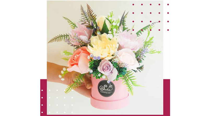 Vì sao nên chọn hoa giấy handmade làm quà tặng cho người thân, bạn bè?