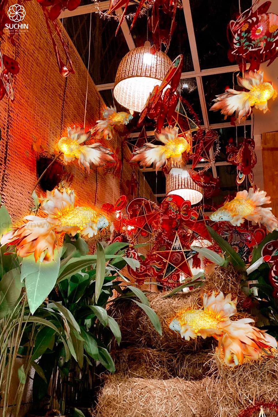 Mẫu trang trí hoa voan đẹp cho Tết Nguyên Đán 2024