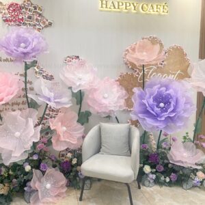 thuê hoa trang trí 20/10