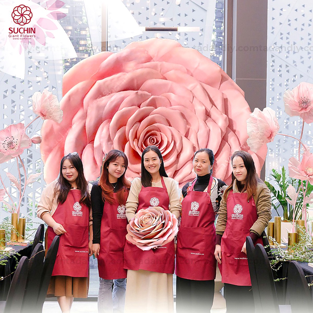 Đội ngũ Suchin Giant Flowers