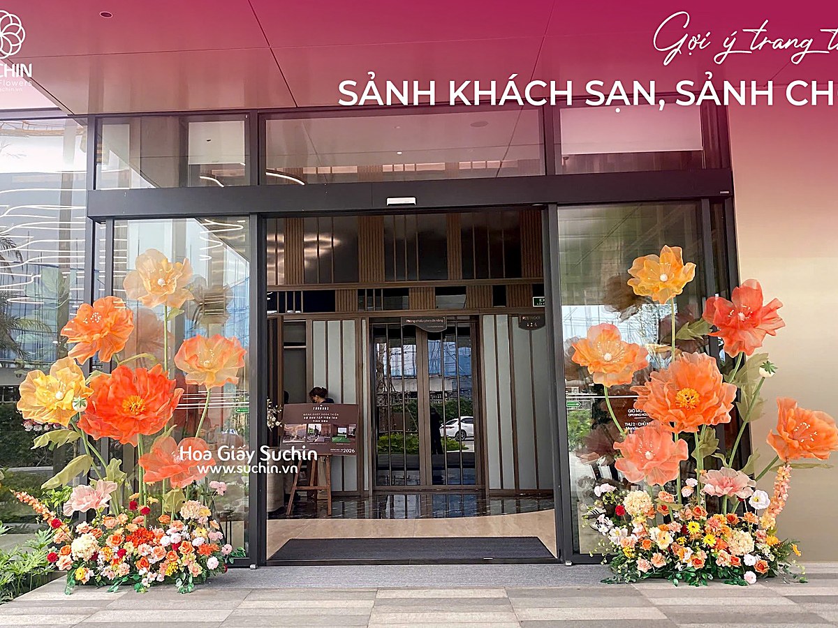 Không gian sự kiện trang trí hoa khổng lồ Suchin